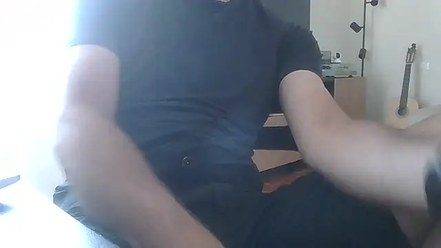 Snapshot of Ilsexyvizietto chatting on April 19, 2026, 9:43 am Ilsexyvizietto online show from April 19, 2026, 9:43 am