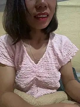 Snapshot of Trangbabylove chatting on July 2, 2026, 2:12 am Trangbabylove online show from July 2, 2026, 2:12 am