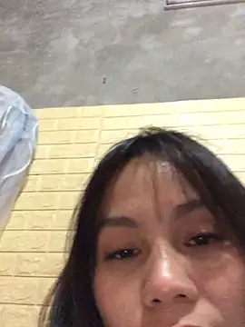 Trangbabylove online show from February 11, 2026, 6:24 am