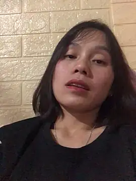 Trangbabylove online show from November 27, 2025, 12:38 pm