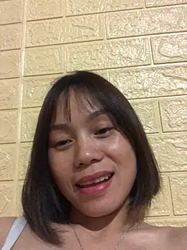 Trangbabylove online show from March 15, 2026, 9:11 pm