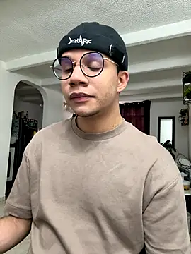 MarcoKostov online show from November 17, 2025, 10:14 pm