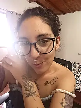 Snapshot of Melinerd chatting on November 21, 2025, 5:56 pm Melinerd online show from November 21, 2025, 5:56 pm