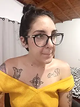 Snapshot of Melinerd chatting on November 20, 2025, 7:58 pm Melinerd online show from November 20, 2025, 7:58 pm