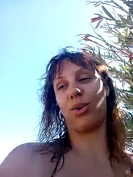 cleopatravodos online show from June 3, 2026, 1:23 pm