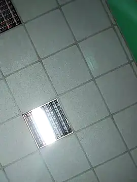 platone09 online show from December 17, 2025, 1:27 pm