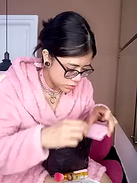 Snapshot of VelvetNovaa chatting on November 25, 2025, 12:27 pm VelvetNovaa online show from November 25, 2025, 12:27 pm