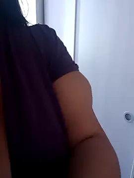 Snapshot of Yovitarica chatting on March 31, 2026, 1:13 pm Yovitarica online show from March 31, 2026, 1:13 pm