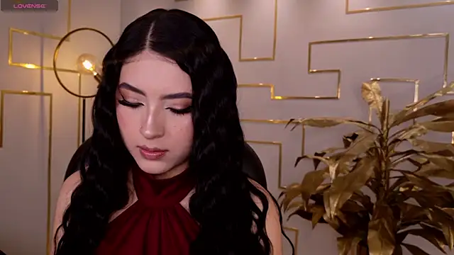 HaileyRoss  online show from April 14, 2026, 12:54 pm