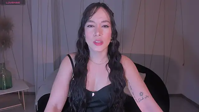 ZaraKafruni online show from March 24, 2026, 3:50 am