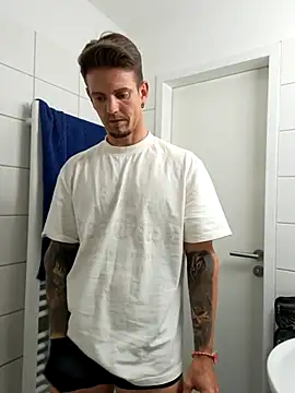 Mystery Mark online show from April 4, 2026, 7:20 pm