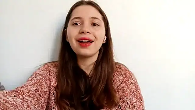 Snapshot of Taisialve chatting on November 23, 2025, 4:33 am Taisialve online show from November 23, 2025, 4:33 am