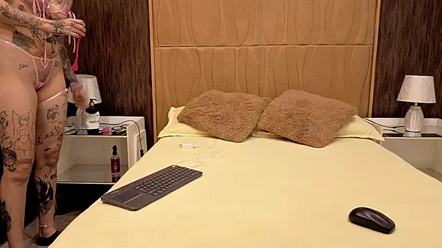 Snapshot of 666Spicy chatting on November 21, 2025, 11:59 pm 666Spicy online show from November 21, 2025, 11:59 pm