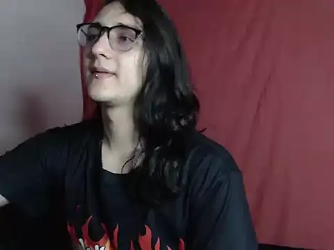 Snapshot of Amoneth_Xx chatting on November 26, 2025, 8:03 am Amoneth Xx online show from November 26, 2025, 8:03 am