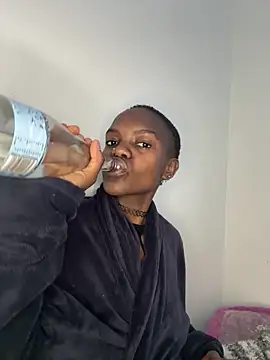 choc mistyy online show from November 17, 2025, 10:52 am