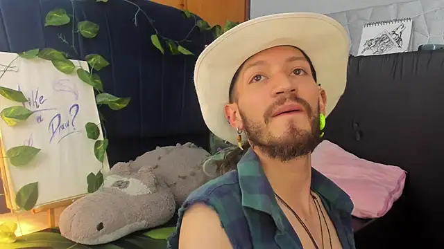 AngelDamianArt online show from November 25, 2025, 7:03 pm