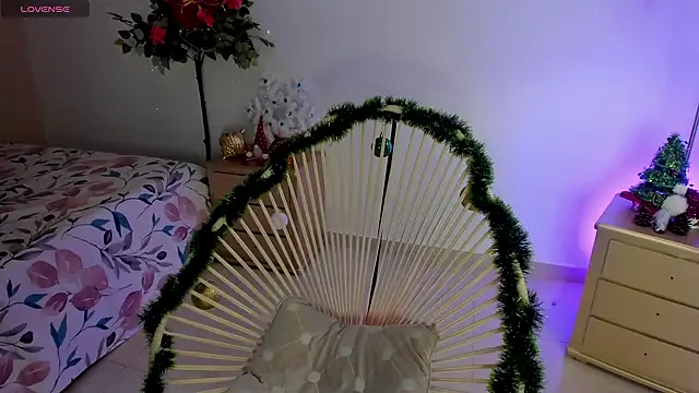 Snapshot of Agsi_goddess chatting on November 17, 2025, 3:21 am Agsi goddess online show from November 17, 2025, 3:21 am