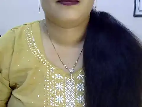 Snapshot of Muskan_Jha chatting on June 22, 2026, 12:24 pm Muskan Jha online show from June 22, 2026, 12:24 pm