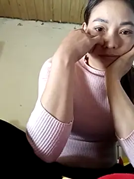 Snapshot of _Su-Su_ chatting on December 3, 2025, 1:50 am Su-Su online show from December 3, 2025, 1:50 am