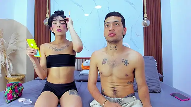 Snapshot of Loversinfire2 chatting on November 22, 2025, 8:51 pm Loversinfire2 online show from November 22, 2025, 8:51 pm