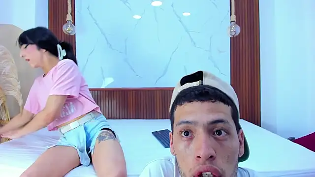 Snapshot of Loversinfire2 chatting on November 26, 2025, 8:09 pm Loversinfire2 online show from November 26, 2025, 8:09 pm