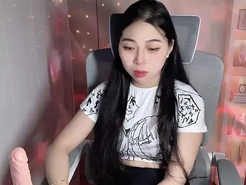 Lousii online show from November 16, 2025, 5:39 pm