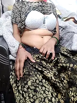 sexysushma1992 online show from November 18, 2025, 4:27 am