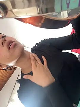 Snapshot of LiilithStonne chatting on November 20, 2025, 4:07 pm LiilithStonne online show from November 20, 2025, 4:07 pm