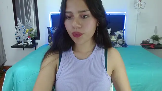 Snapshot of emilia_rose13 chatting on November 24, 2025, 3:28 am emilia rose13 online show from November 24, 2025, 3:28 am