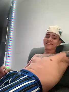 Scott hots69 online show from November 28, 2025, 2:56 am