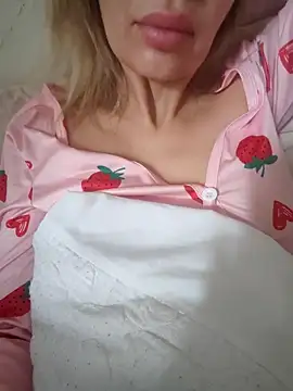 Snapshot of NaughtyClaudia_ chatting on February 8, 2026, 9:51 am NaughtyClaudia online show from February 8, 2026, 9:51 am