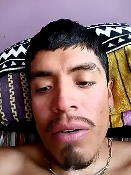 julinho- online show from December 1, 2025, 8:32 pm