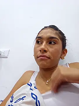 skinnyrox online show from November 16, 2025, 2:38 am