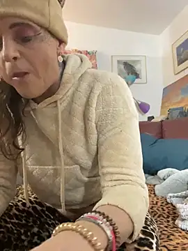 tsashelayamylynzy online show from December 4, 2025, 3:49 am