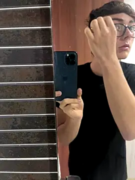 Snapshot of Boyfriend-Hot chatting on November 17, 2025, 10:25 pm Boyfriend-Hot online show from November 17, 2025, 10:25 pm