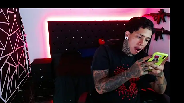 Zero-X9 online show from November 26, 2025, 11:05 pm