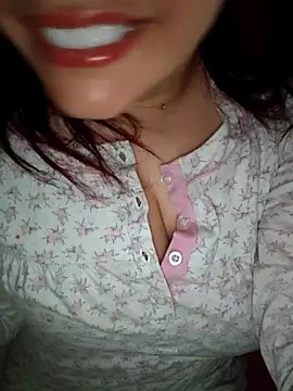 Virginass2000 online show from November 20, 2025, 2:12 am