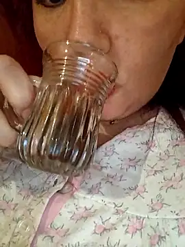 Virginass2000 online show from November 23, 2025, 5:12 pm