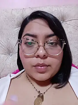 Snapshot of Anna_Lucia88 chatting on November 24, 2025, 8:03 am Anna Lucia88 online show from November 24, 2025, 8:03 am