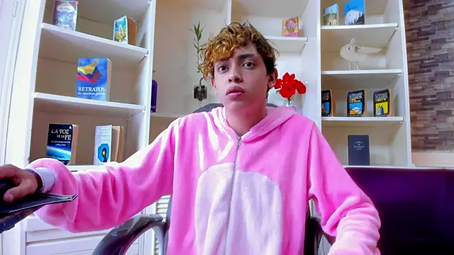 Twinkk Guy online show from November 23, 2025, 8:30 pm