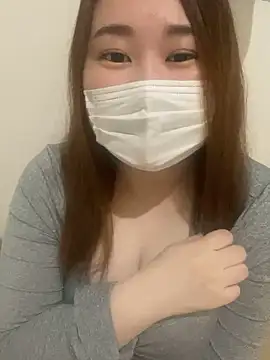 kana-chaaan online show from November 23, 2025, 6:12 am