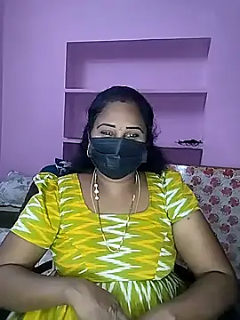 Snapshot of Tamil_devagi chatting on February 18, 2026, 6:33 am Tamil devagi online show from February 18, 2026, 6:33 am