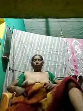 Snapshot of Xx_savita chatting on April 4, 2026, 10:38 pm Xx savita online show from April 4, 2026, 10:38 pm