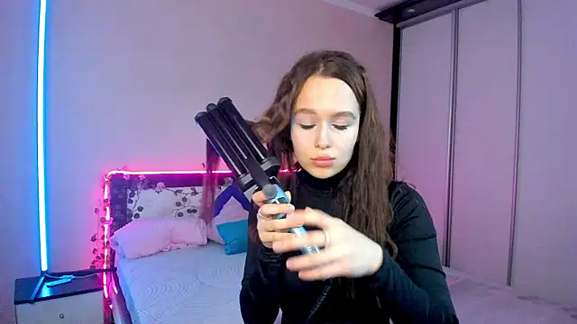 SteshaRay online show from November 23, 2025, 8:24 am