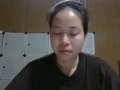 Cat-meow online show from May 15, 2026, 3:59 am