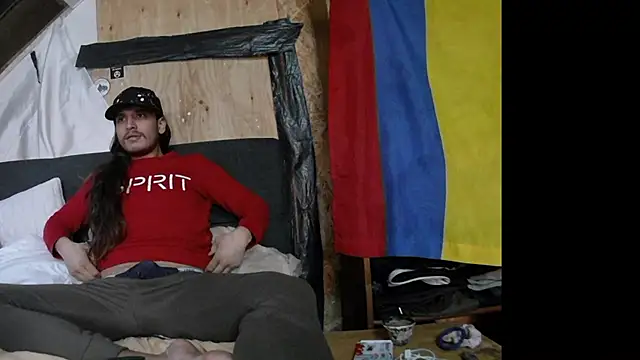 Snapshot of ColombianAMST chatting on November 16, 2025, 2:55 pm ColombianAMST online show from November 16, 2025, 2:55 pm