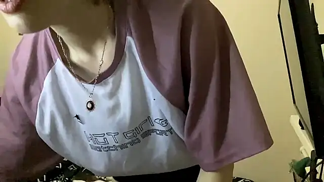 Snapshot of zxctoxic chatting on November 21, 2025, 12:26 pm zxctoxic online show from November 21, 2025, 12:26 pm