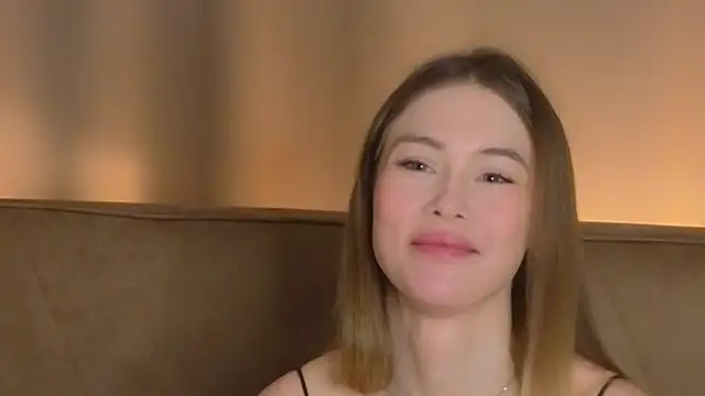 Snapshot of TarraStollar chatting on November 18, 2025, 9:56 am TarraStollar online show from November 18, 2025, 9:56 am