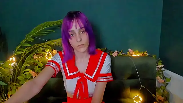 MiilaGlow online show from March 26, 2026, 2:04 pm