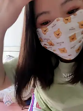 Snapshot of lili-8979 chatting on November 17, 2025, 3:10 am lili-8979 online show from November 17, 2025, 3:10 am